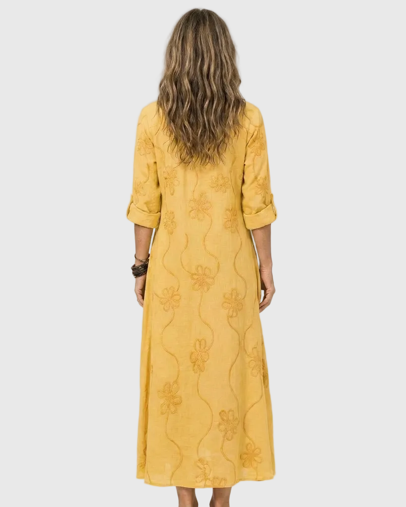 Marcela | Vestido largo romántico con adornos bordados