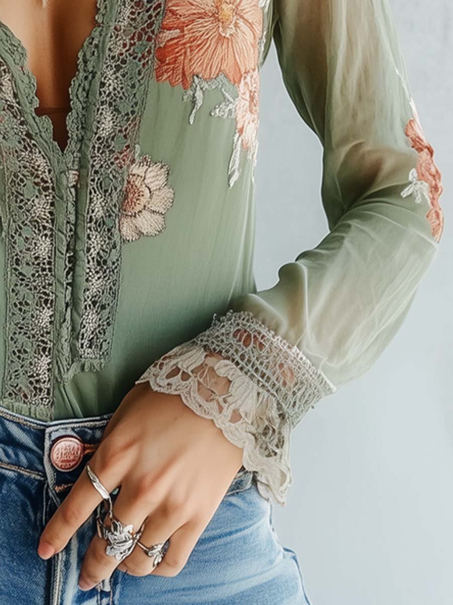 Blusa de encaje con estampado floral de estilo bohemio